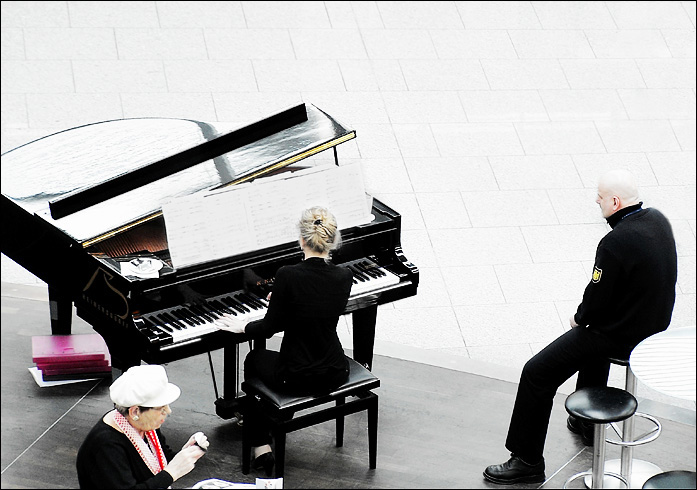 Piano Woman