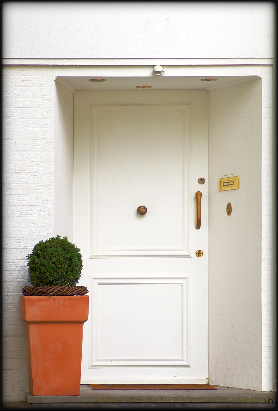 White (German Mediterrania)
